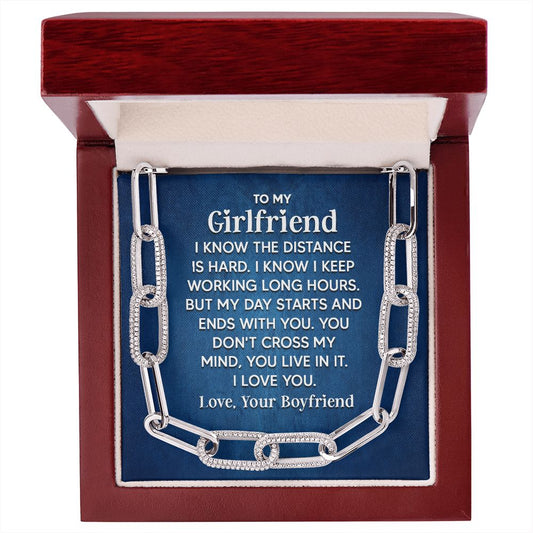 To Girlfriend - Forever Linked Necklace